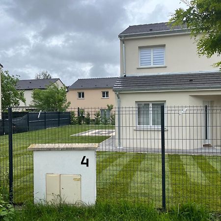 Superbe Maison Avec Jardin Bezannes Екстер'єр фото